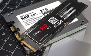 SSD - Ổ cứng cũ vẫn giữ giá vì độ bền và tốc độ không chênh lệch nhiều