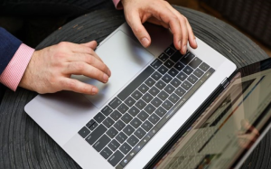 Những dòng laptop bị ảnh hưởng mạnh nhất